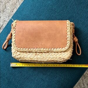 Universal Thread Tan and Brown Crossbody Bag